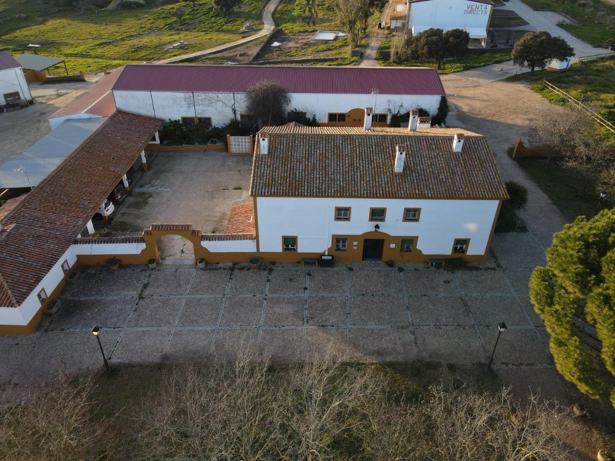 Casa Rural Dehesa De Solana Herrera de Alcantara Exterior photo