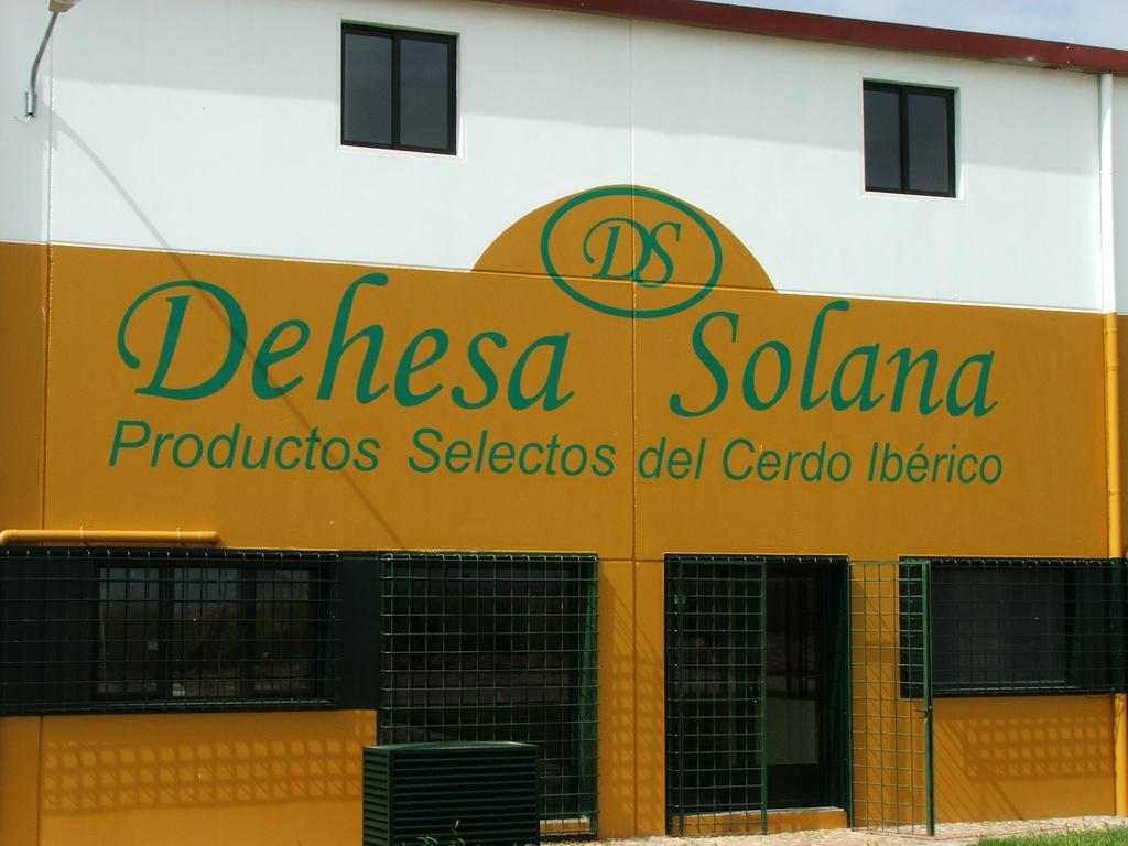 Casa Rural Dehesa De Solana Herrera de Alcantara Exterior photo